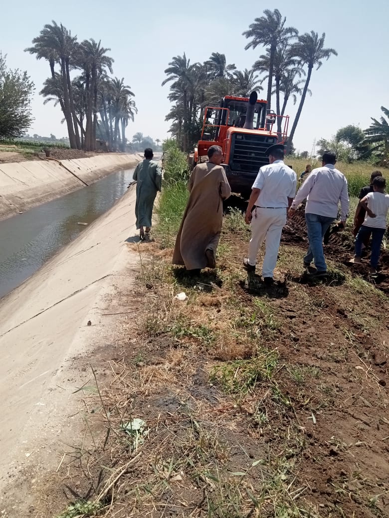 تنفيذ 23 قرار إزالة لتعديات على الترع ومصارف المياه